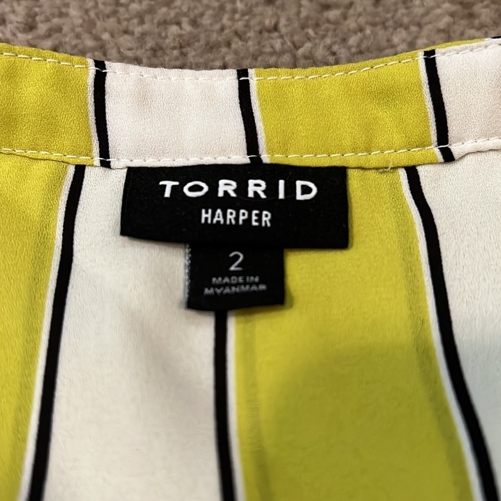 Torrid Blouse - Picture 2 of 9